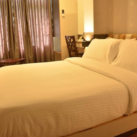 Hotel Aura Shillong Exterior foto