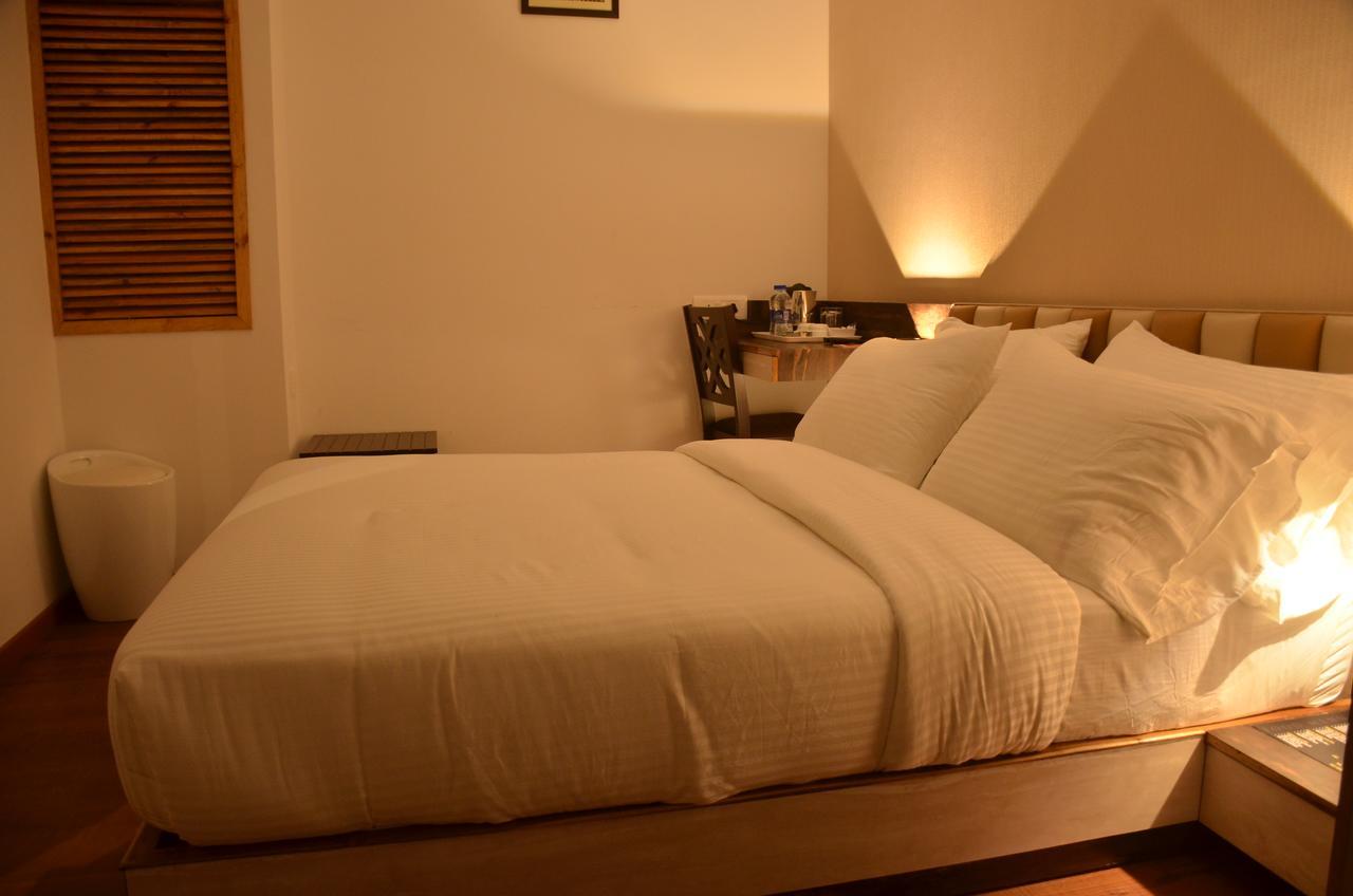 Hotel Aura Shillong Exterior foto